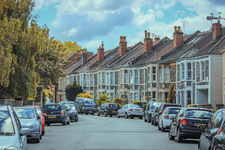 Victorian terraced street of the kind whose long narrow back gardens shape phasing decisions in St Albans